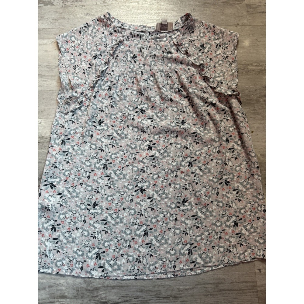LOFT Outlet Women's Medium Floral Ruffle Short Sleeve Blouse Gray Pink A52051